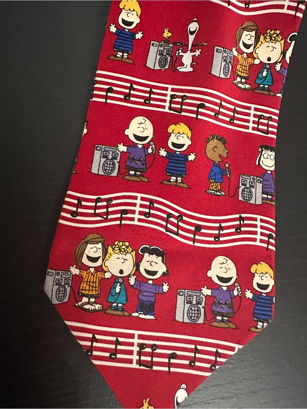 Peanuts Karaoke Kids Snoopy Charlie Brown 100% Silk Novelty Tie